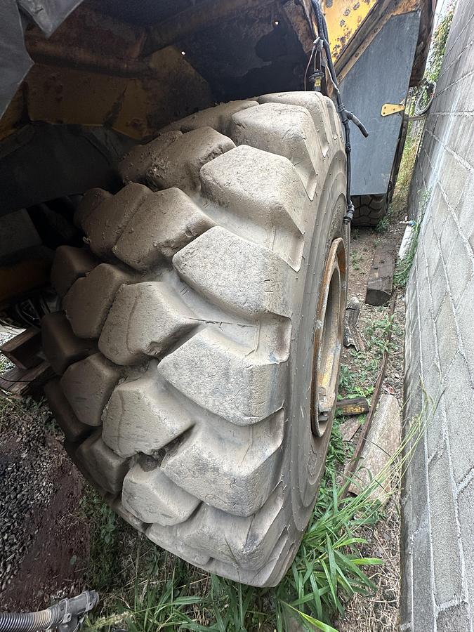 Usado Michelin e Bridgestone 23.5x25