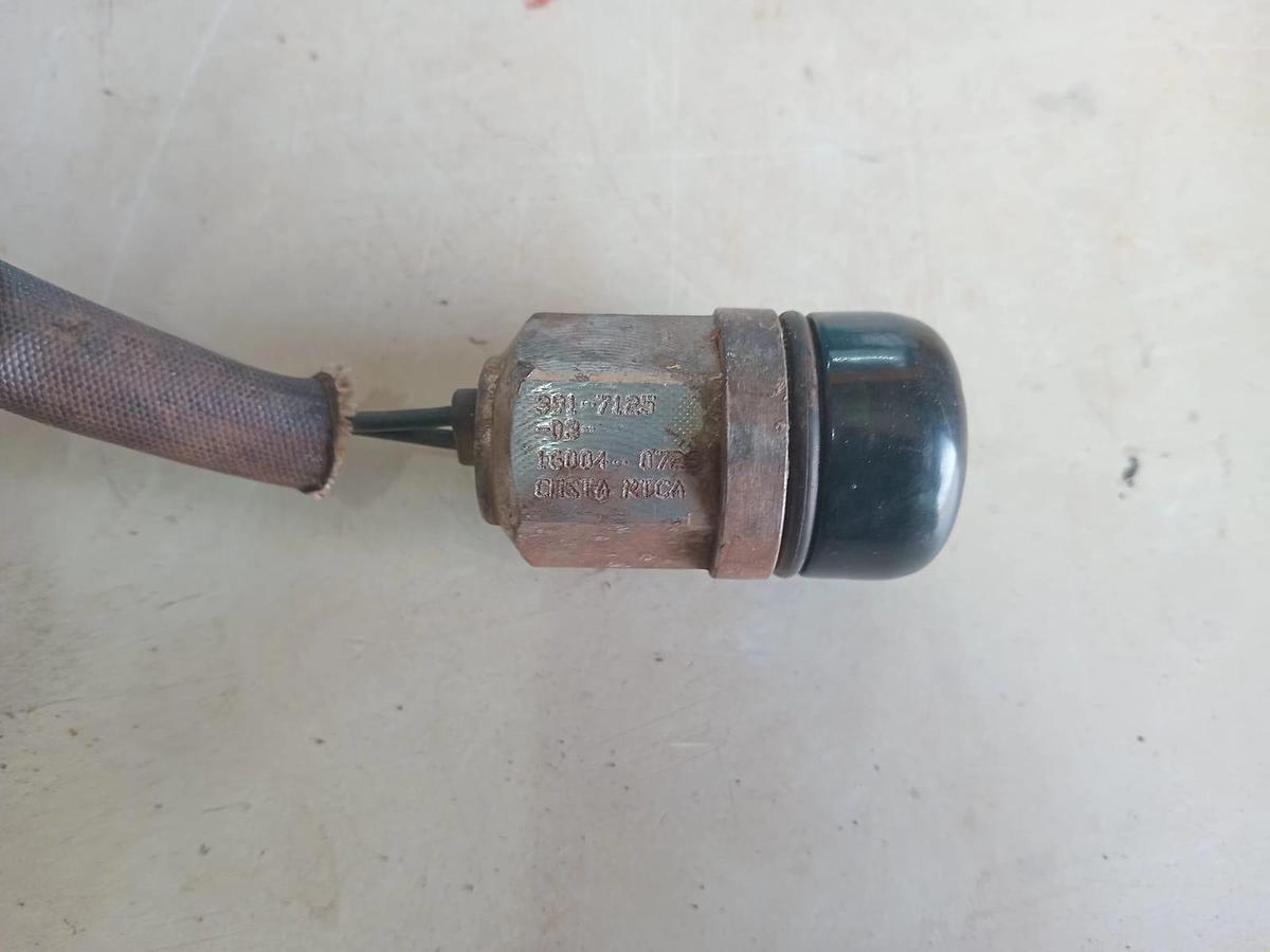 Usado Interruptor do Filtro de Derivação Caterpillar 391-7125