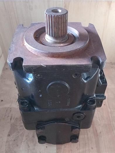 Bomba Hidráulica LIEBHERR 10017086