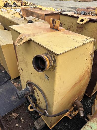 Usado Tanque de Combustível VOE12744011 Volvo Motoniveladoras G940