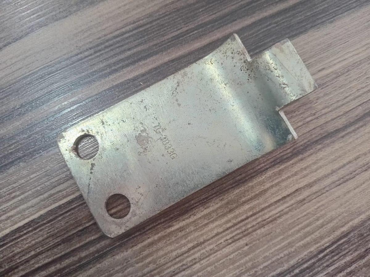 Grampo de Tubo Único Caterpillar 7G-3833