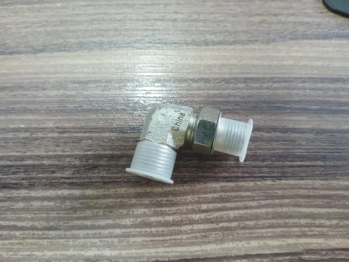 Adaptador de Cotovelo Caterpillar 6V-8724