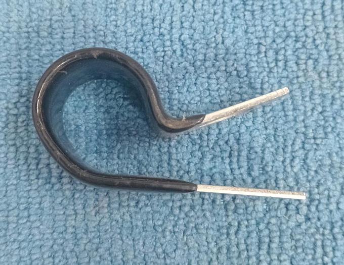 Grampo de Aço Caterpillar 9M-8406