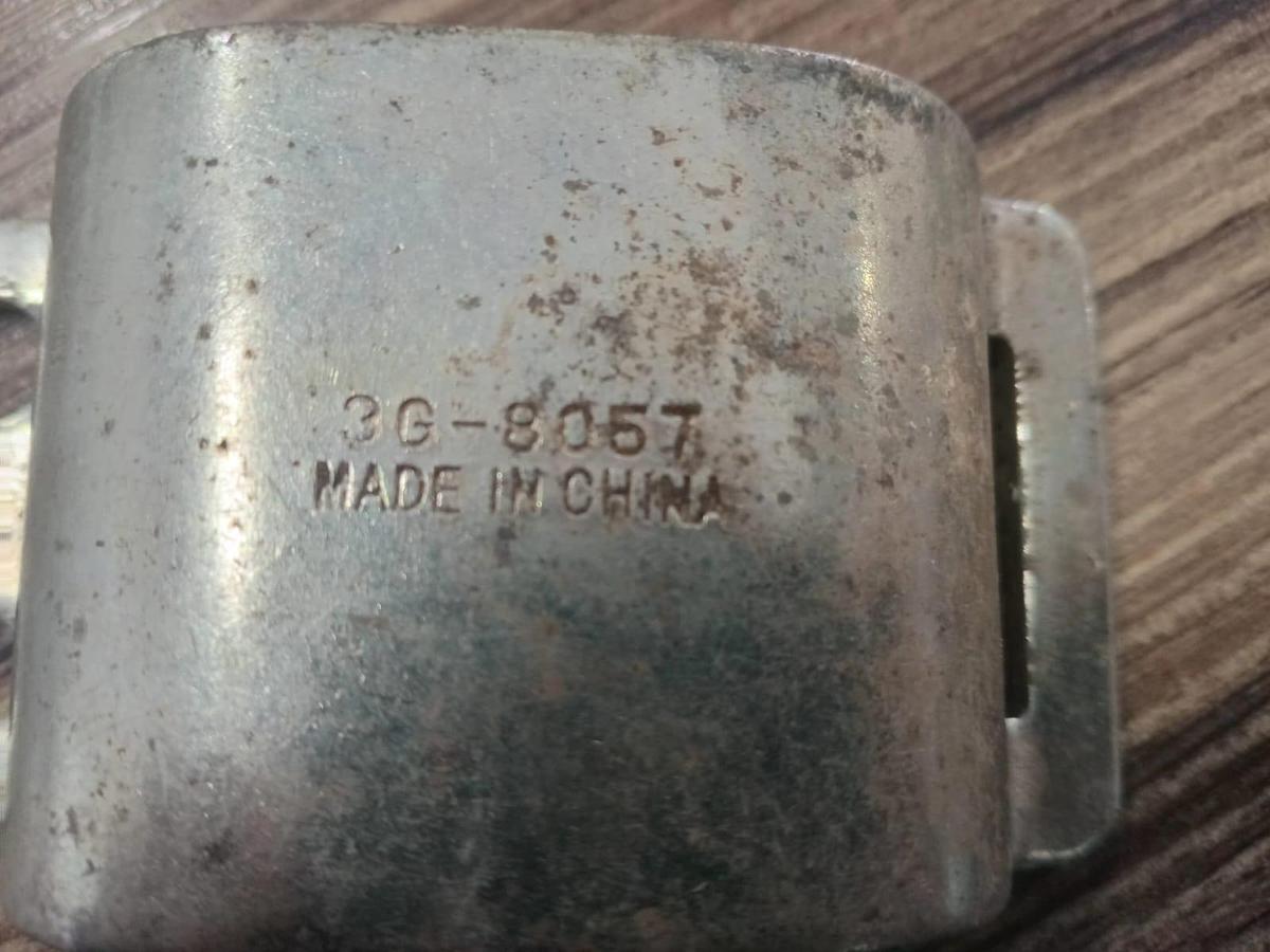 Meio Grampo de Tubo Único Caterpillar 3g8057