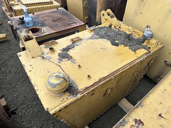 Usado Reservatório de óleo hidráulico 9T-1748 CAT 769