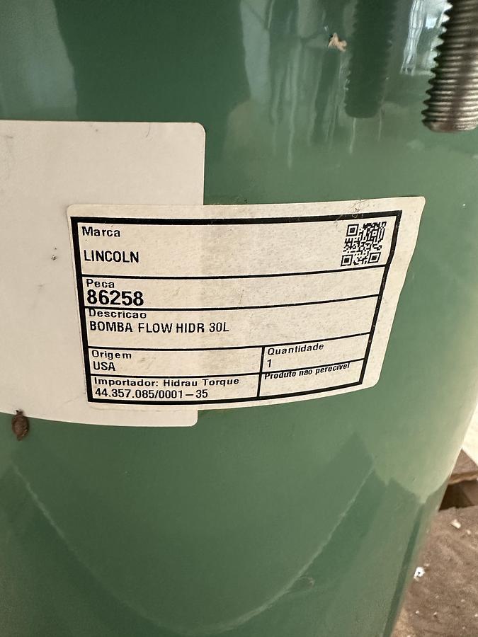 Usado Bomba de graxa LINCOLN FLOW MASTER II 86258 / 85732  30L 