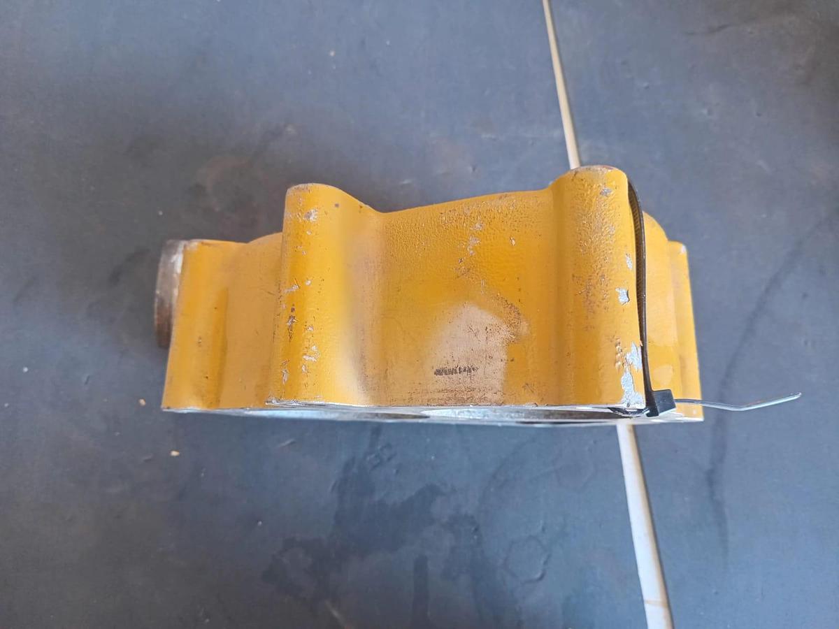 Usado Alojamento Regulador Caterpillar 329-9776