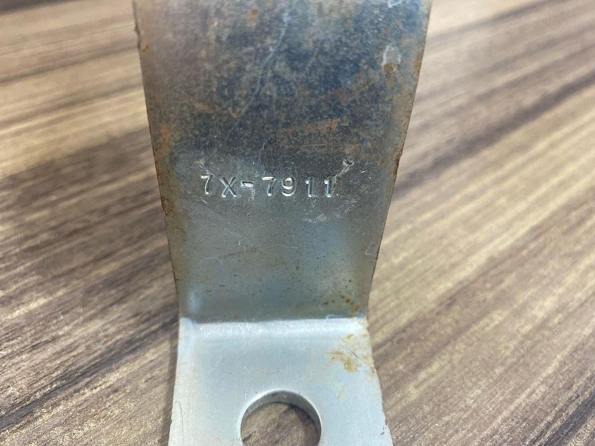 Abraçadeira Caterpillar 7X-7911