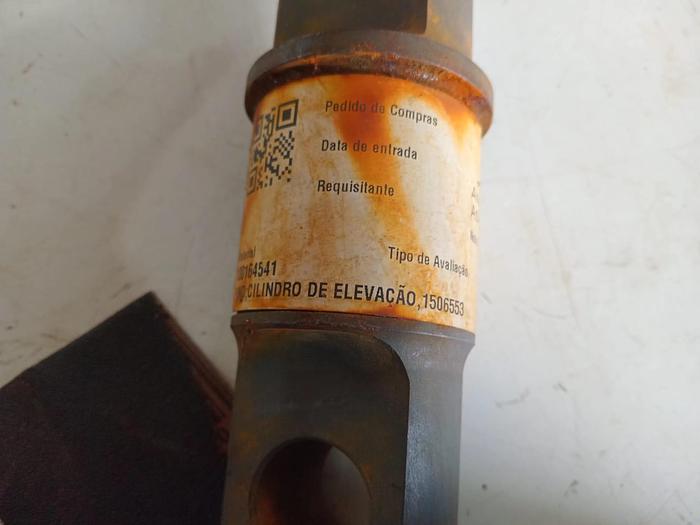 Pino do Guincho Caterpillar 150-6553