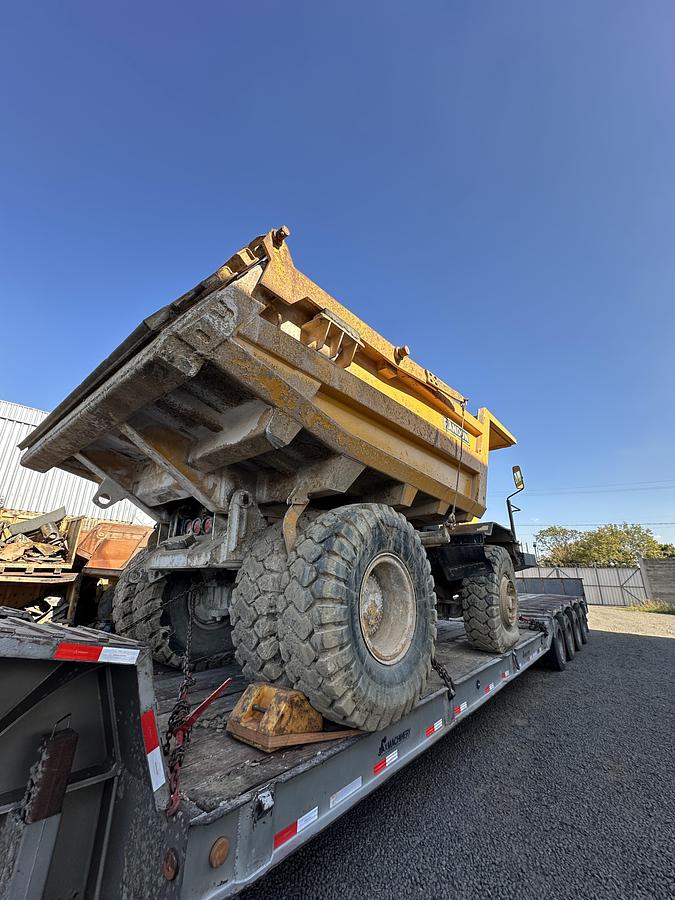 Usado Caminhão fora de estrada Randon RK430M ano 2011