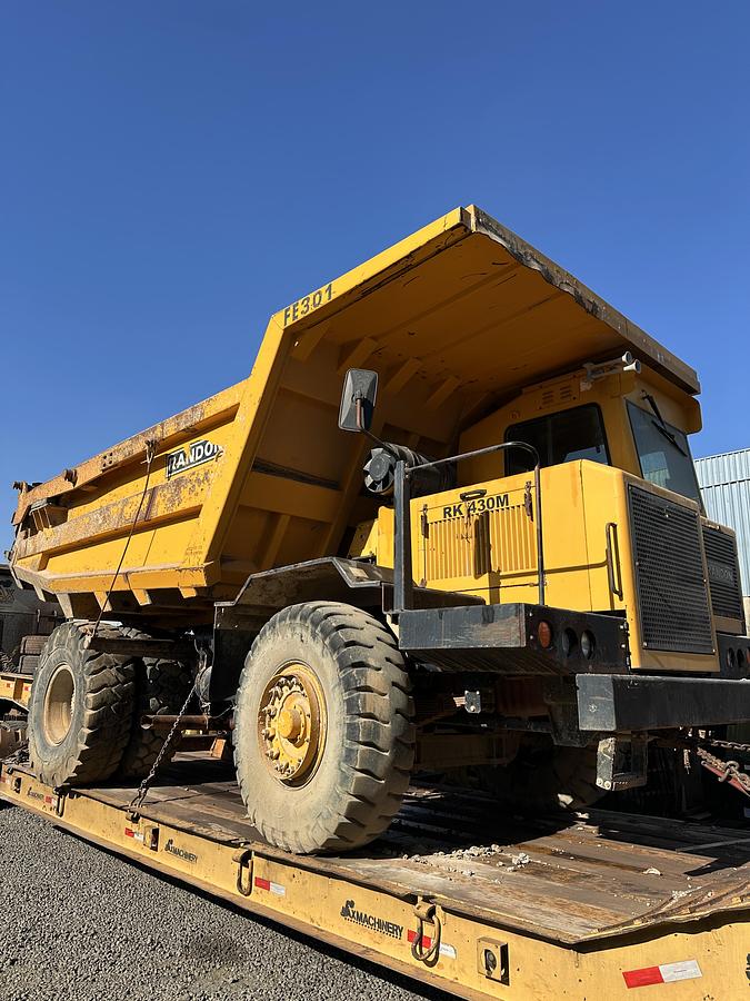 Usado Caminhão fora de estrada Randon RK430M ano 2011