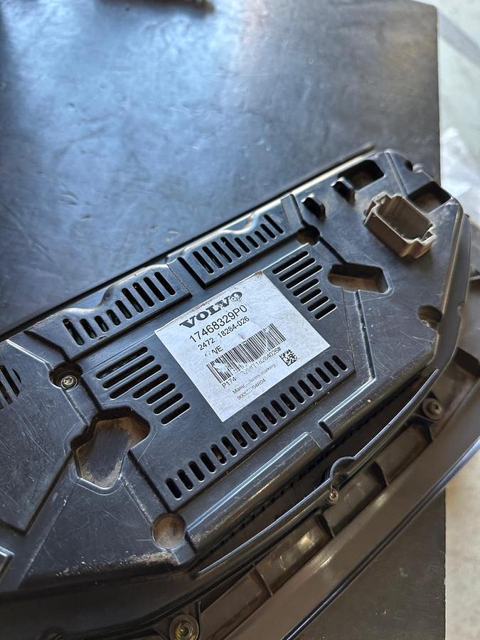 Usado Caçamba Báscula Caminhão Volvo A30G A30F VOE16324520 VOE11371688