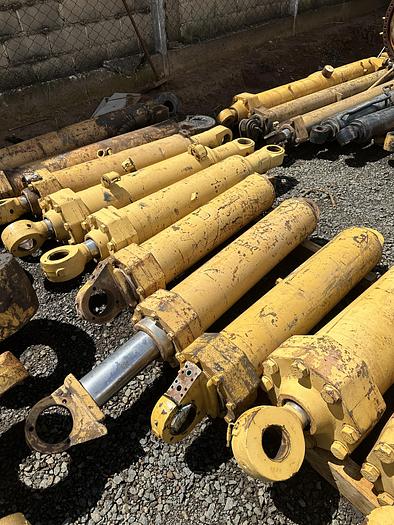 Usado Cilindro de elevação de báscula 145-5155 Caterpillar 775G