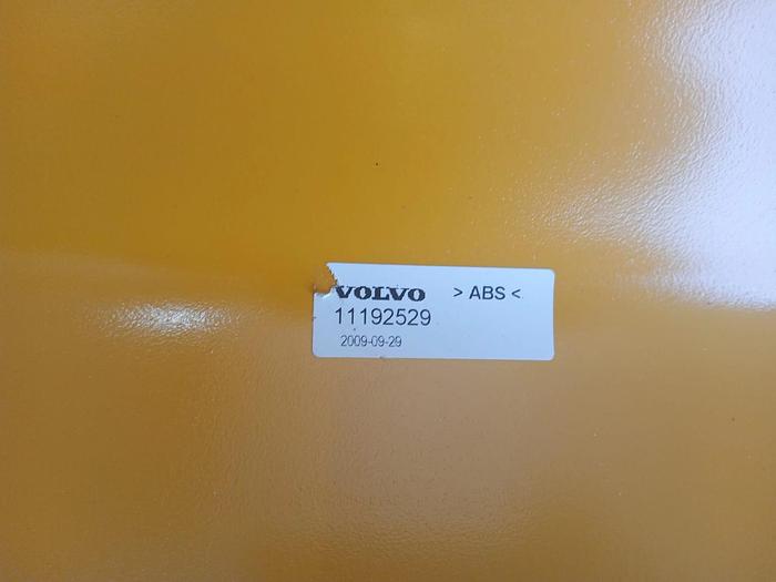 Tampa Articulada Volvo 11192529