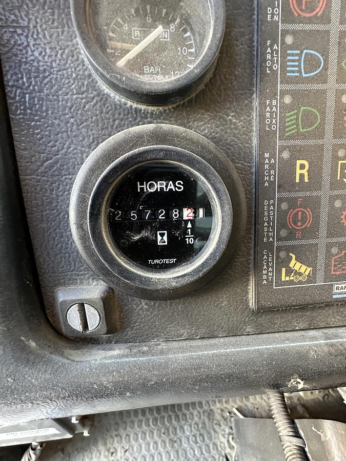 Usado Caminhão fora de estrada Randon RK430M ano 2011