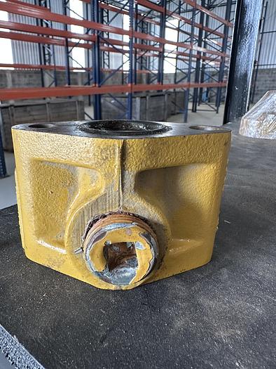 Bloco de Drenagem Caterpillar 4P-9853