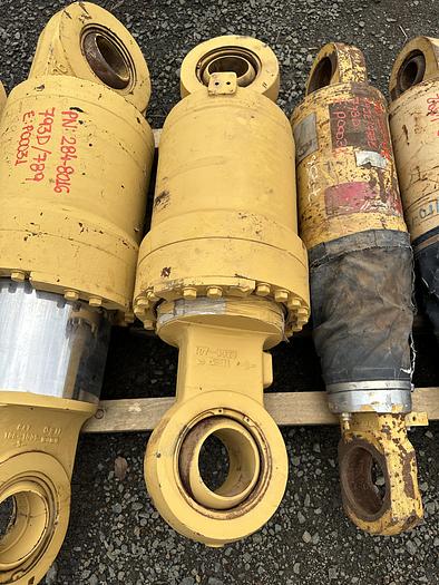 Usado Suspensão traseira 107-2860 Caterpillar 785C