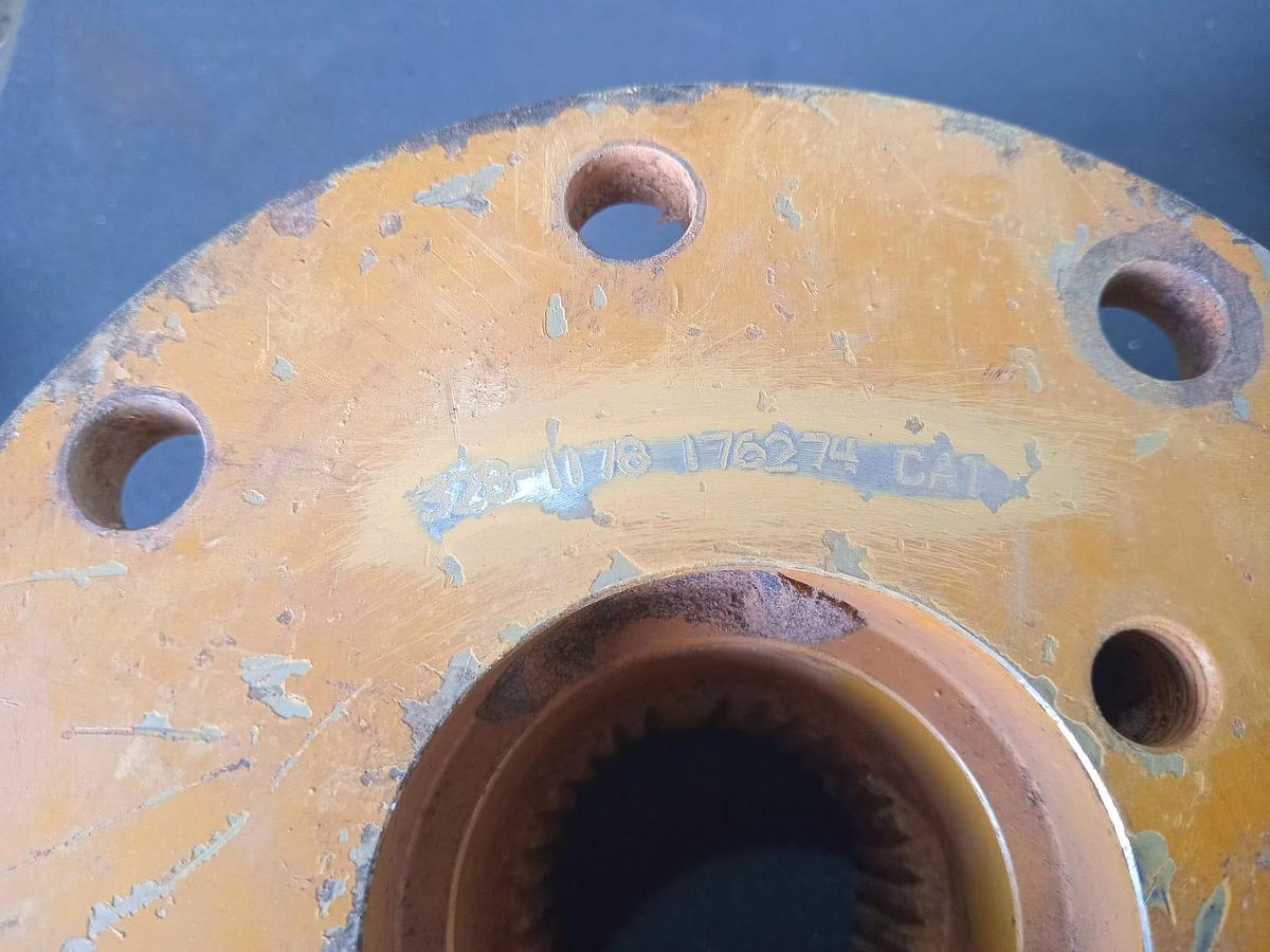 Cubo da Escada Caterpillar 328-1178