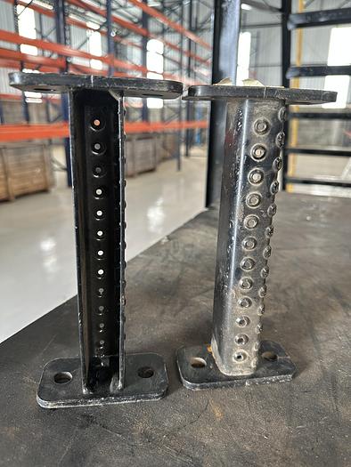 Degrau Caterpillar 4V-9809