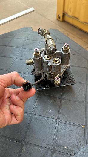 Usado Grupo de válvula do joystick Caterpillar D8RII