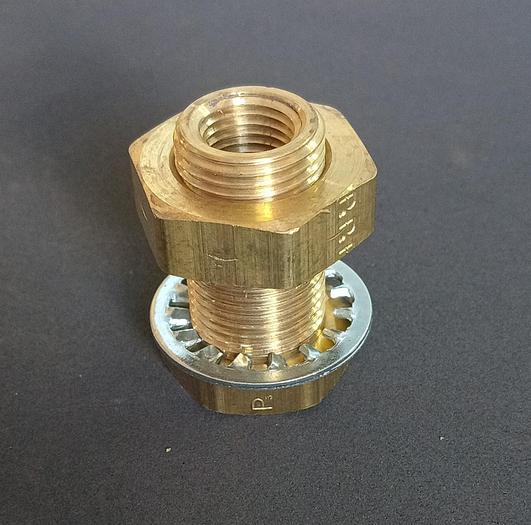 Adaptador Reto para Transporte de Fluido Caterpillar 9M-7357