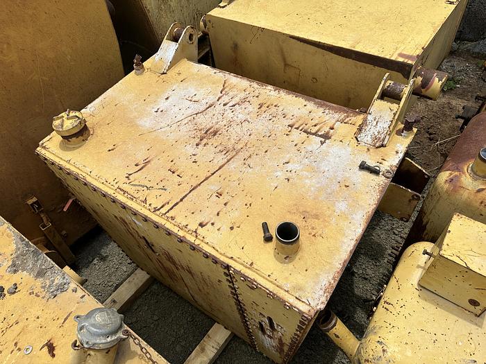 Usado Reservatório de óleo hidráulico 5T-4463 CAT 785 / 789