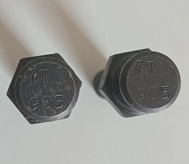 Parafuso Caterpillar 7T-0905