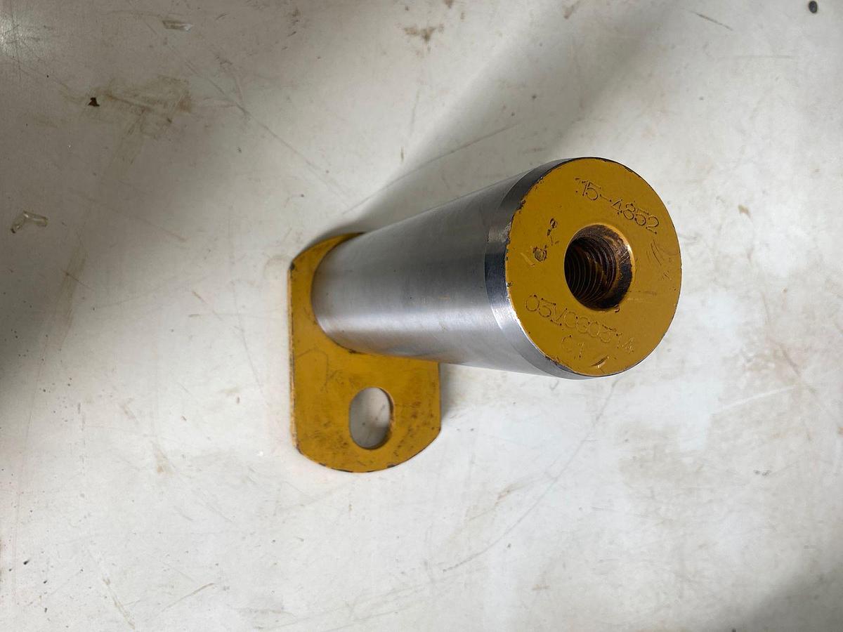 Pino Caterpillar 115-4852