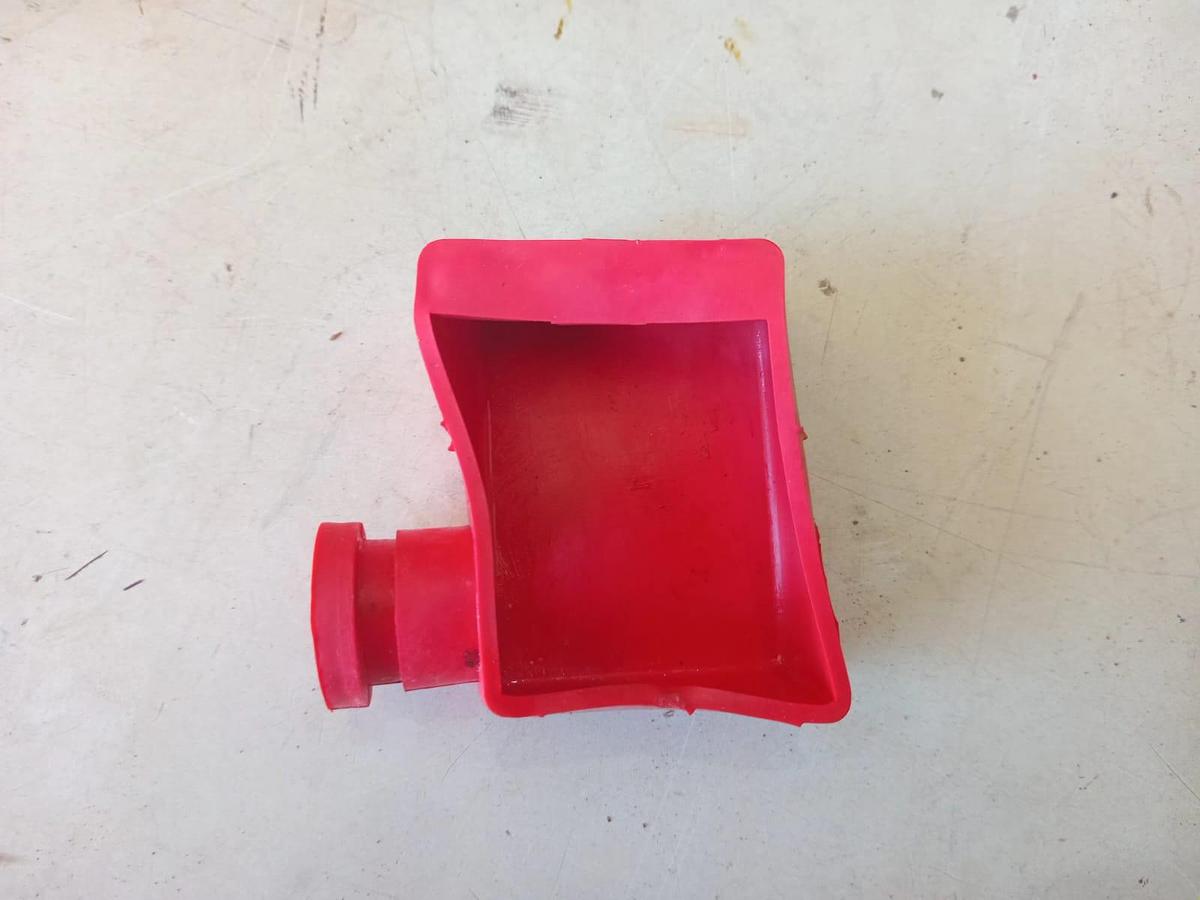 Usado Protetor de Isolamento do Terminal Caterpillar 9G-0004