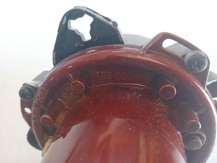 Farol dianteiro direito Hella 152926-00