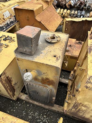 Usado Reservatório de óleo hidráulico Caterpillar