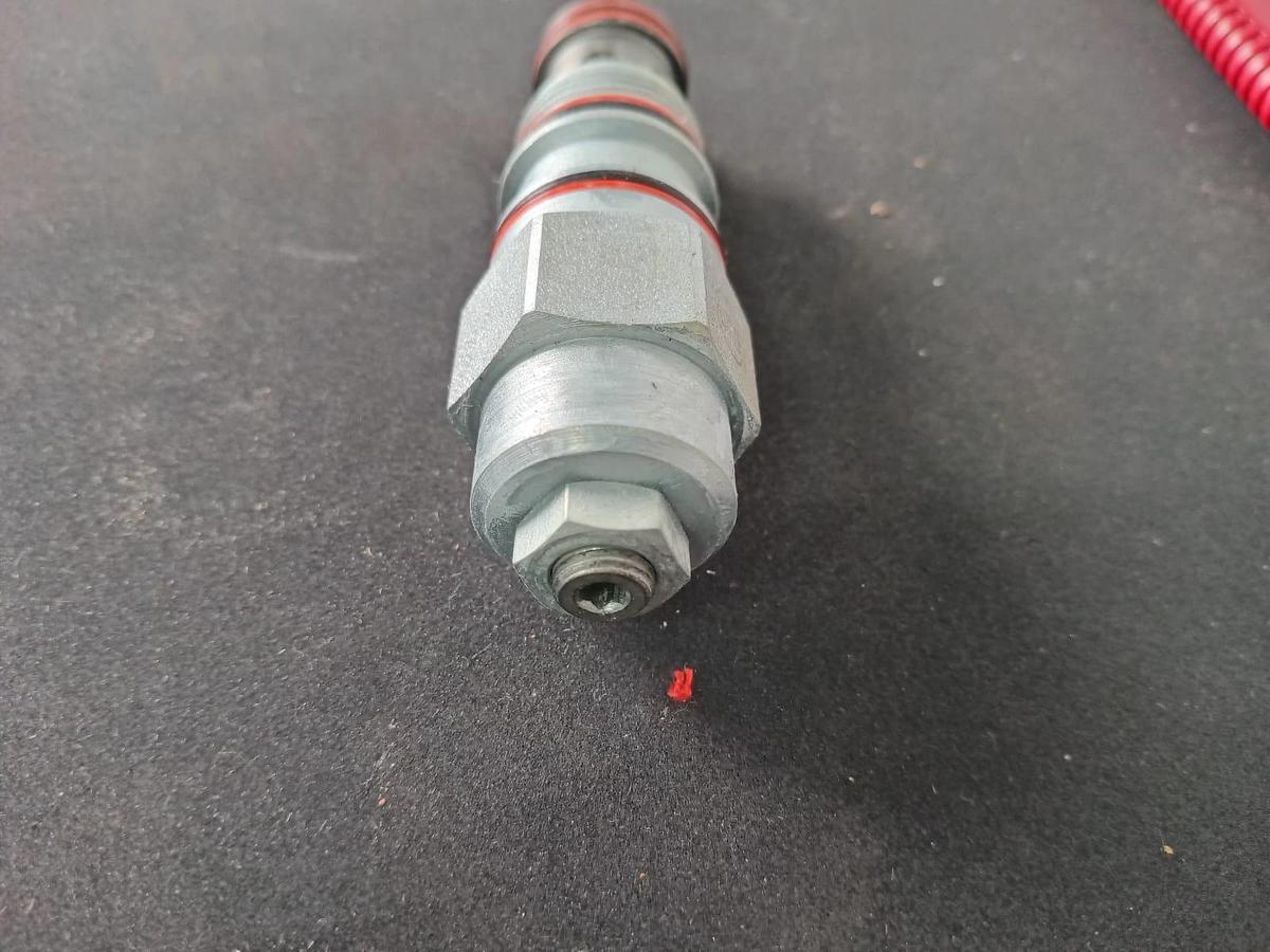 Valvula De Equilibrio Caterpillar 4093723