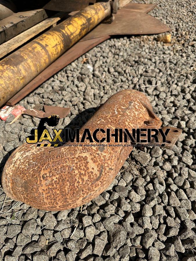 Usado Tubo de escape para caminhão Volvo A30G / A30F VOE16882850