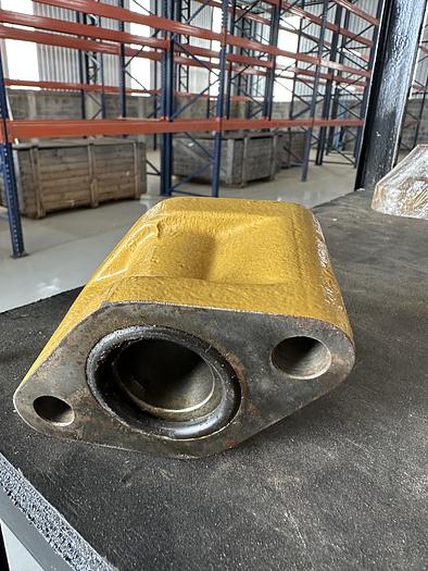 Bloco de Drenagem Caterpillar 4P-9853