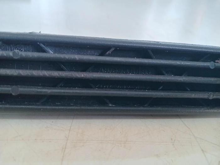 Usado Alça do Para-brisa Mercedes A9737500193