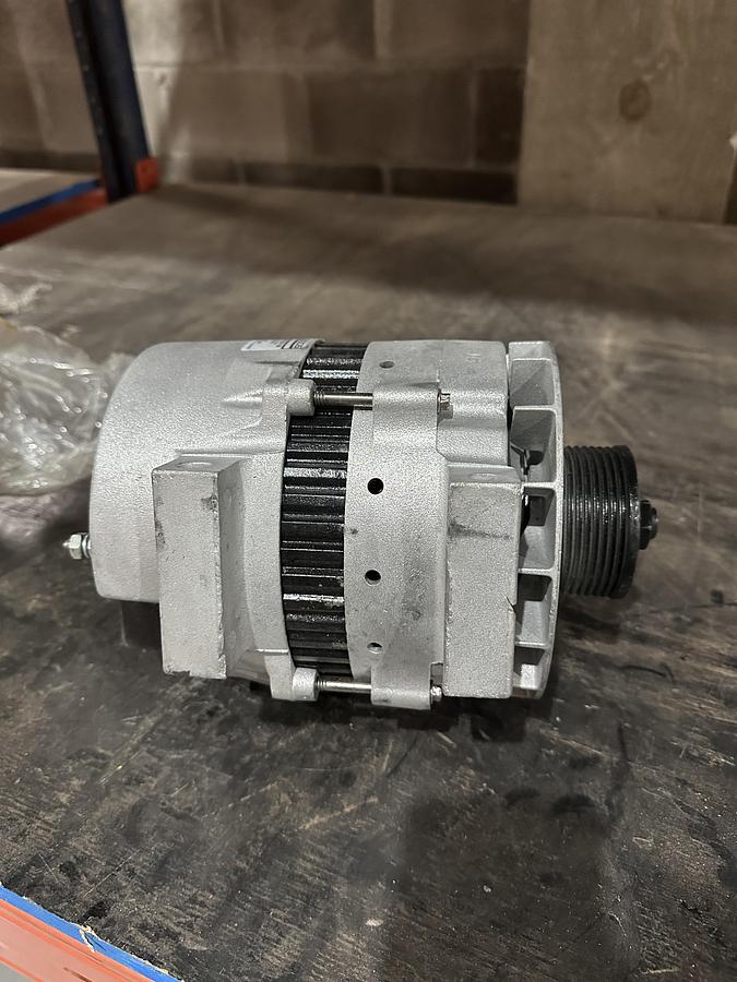 Remodelado Alternador de Voltagem Leece Neville Prestolite Pad Mount 28V 140A