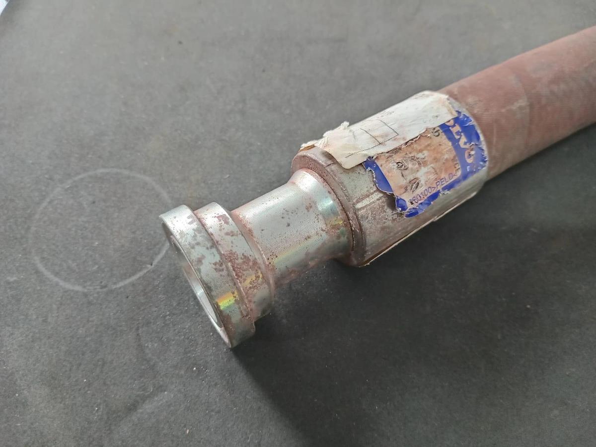 Mangueira do Filtro de Óleo Volvo 11418056