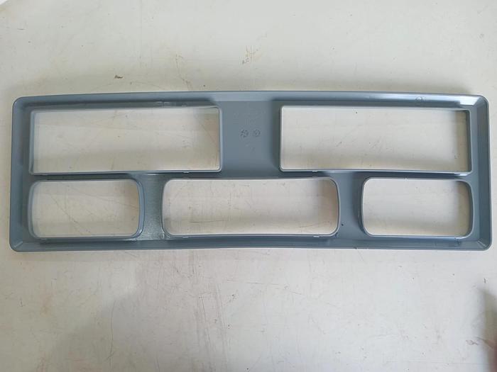 Moldura Do Painel Mercedes Atego A9436951057