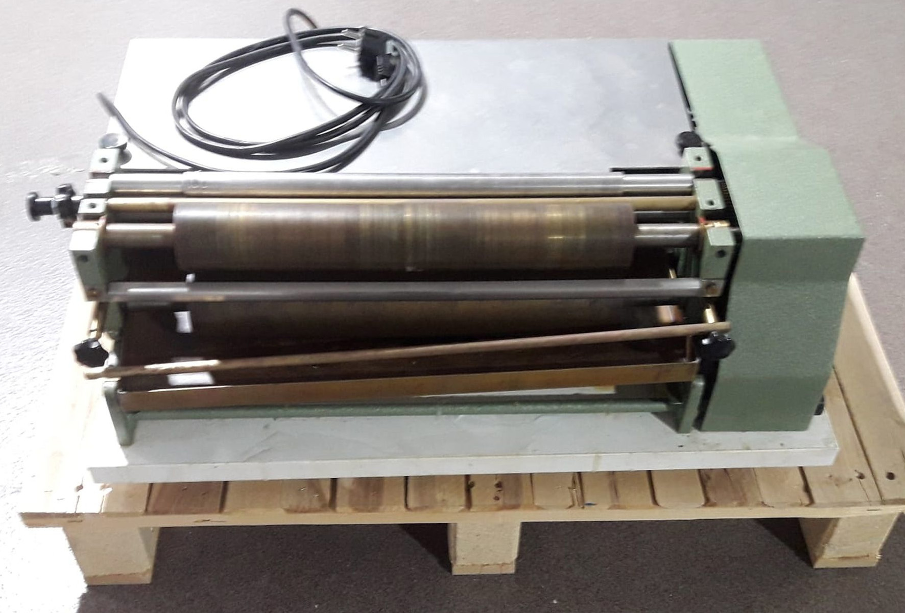 Used Tworoll gluing machine Sumbel Roland 400