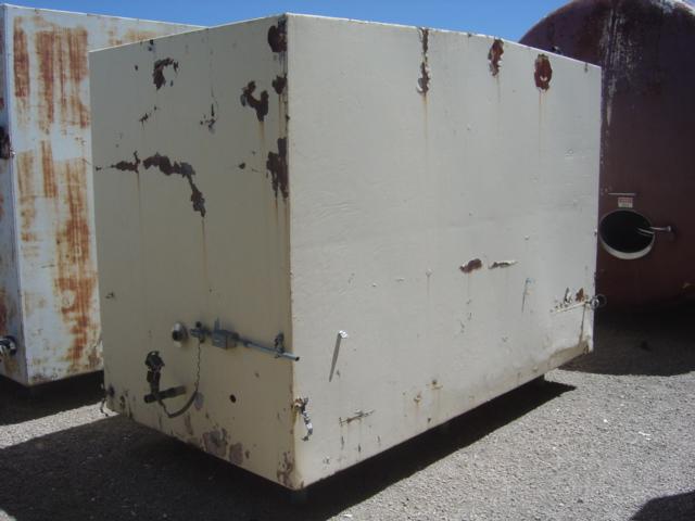 Reformado 2400 GALLON INSULATED STORAGE TANK. CE HOWARD MODEL 7369-B SERIAL 7661