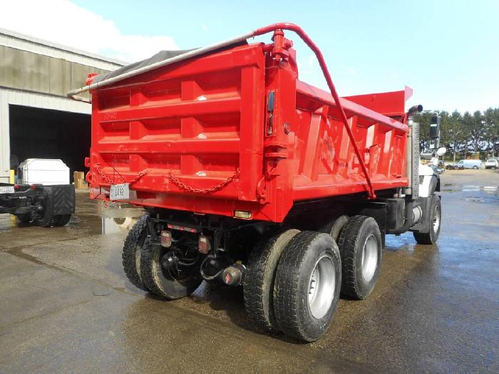 Used 2006 International 7600- Stock #: 4689B