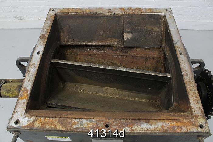 Used Precision 25X30 CCW-R Wood Chip Feeder #41314