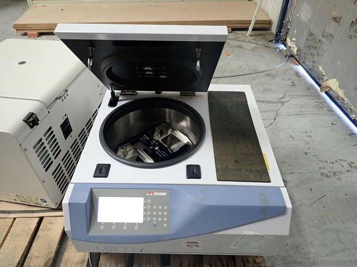 Used Jouan MR 23i Refrigerated Centrifuge with MTM 6.4 Swinging Bucket Rotor