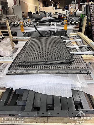 Used Weeke Optimat BHX 500 CNC-Processing Machining Center w/ Feed-through