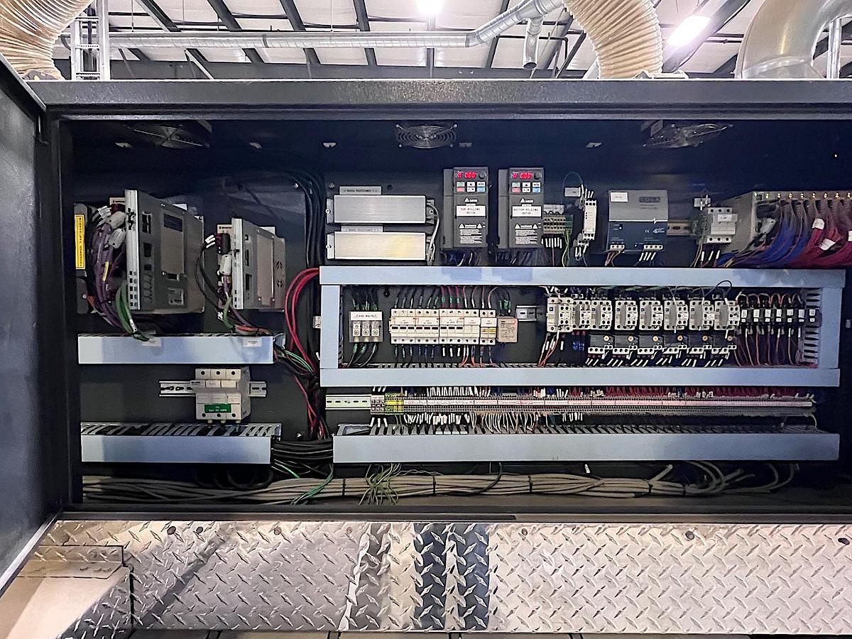 Used 2021 HUAHUA SKH-612 HS CNC TOP / BOTTOM DRILLING MACHINE