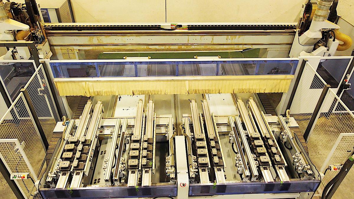 Used Homag BOF 712/32/18 CNC Pod and Rail Machine with Twin Tables