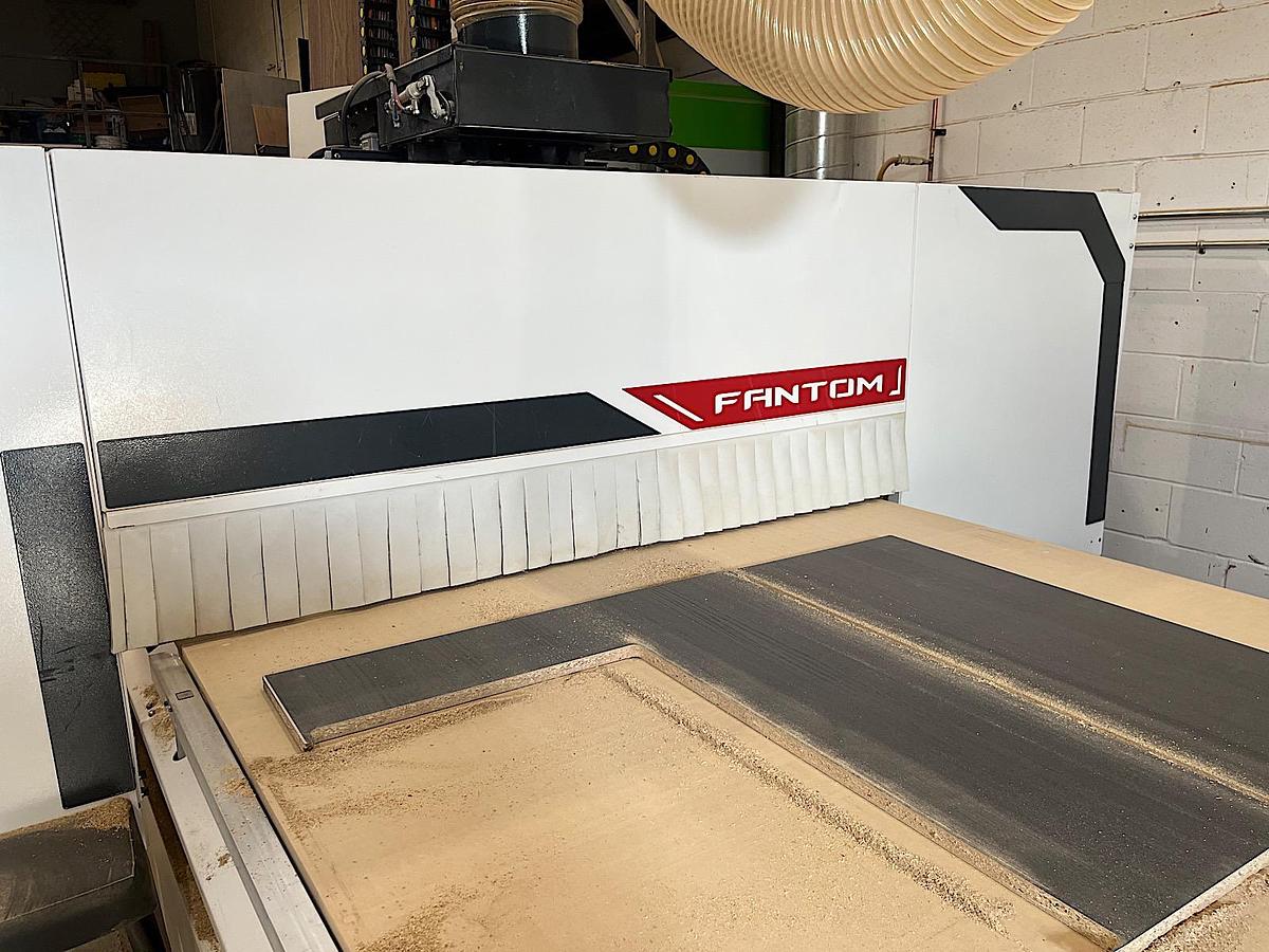 Used 2022 KRC PHANTOM 510 CNC Router
