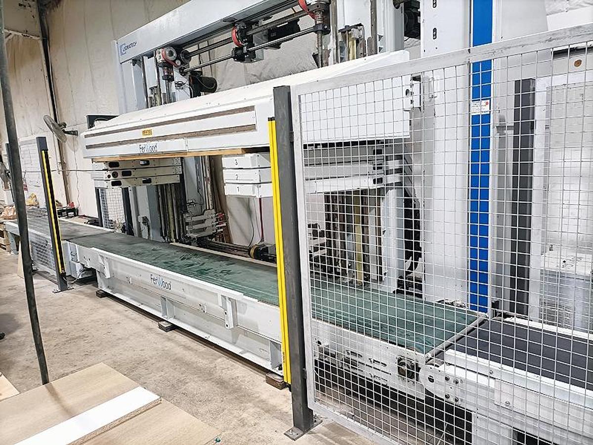 Used Homag / Ligmatech MDE Feed Through Case Clamp