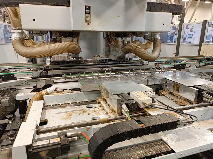 Used Homag BHT 500 CNC Dual Head Feed Through Boring Machine 