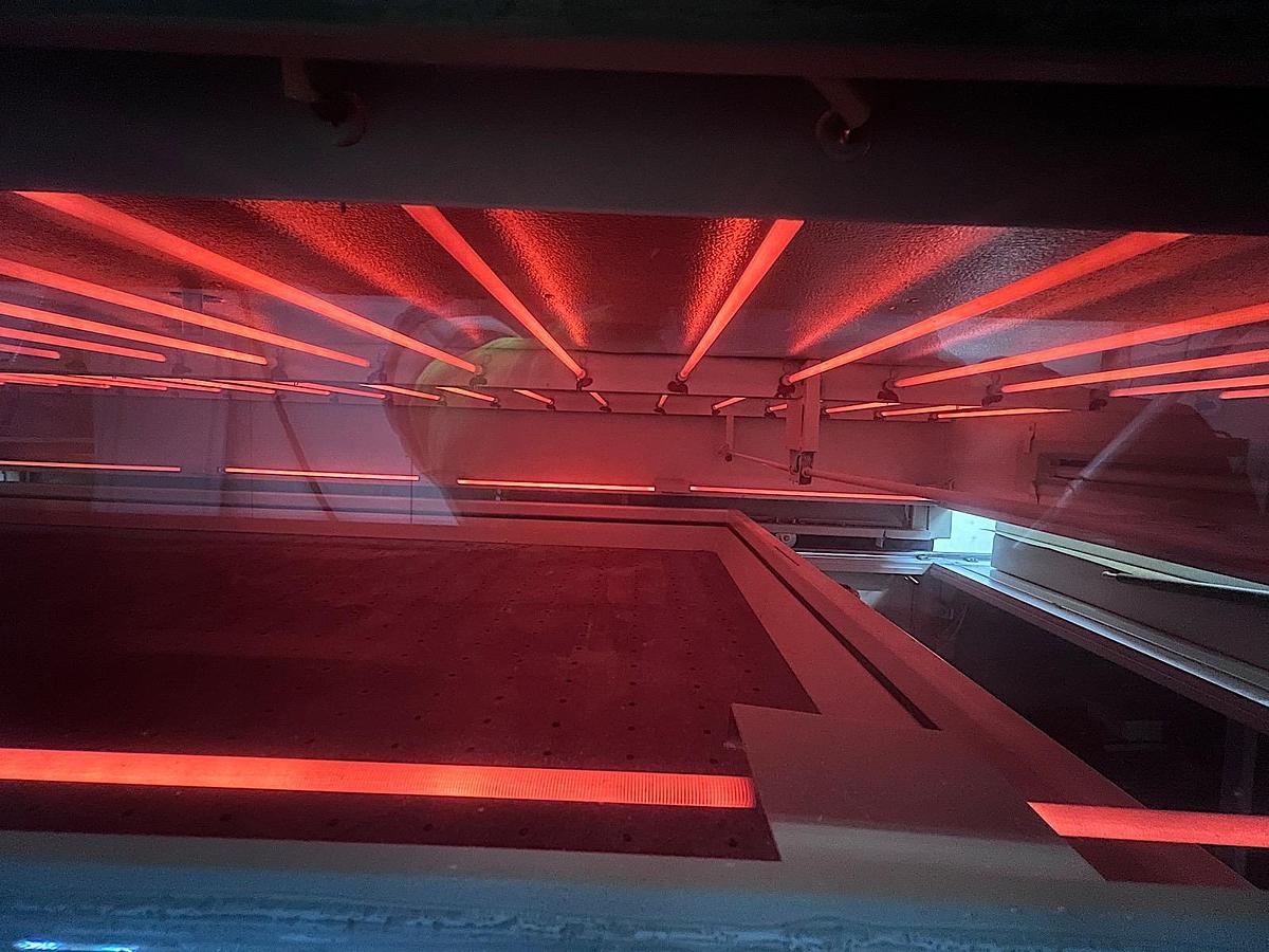 Used 2022 Makserteam WP2 OTM Vacuum Membrane Press